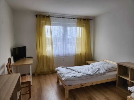 Hometime24 in Duisburg – Parkplatz inklusive Bild 1