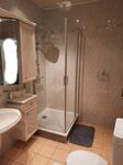 Großzügiges möbliertes Appartement mit Balkon ! Bild 7