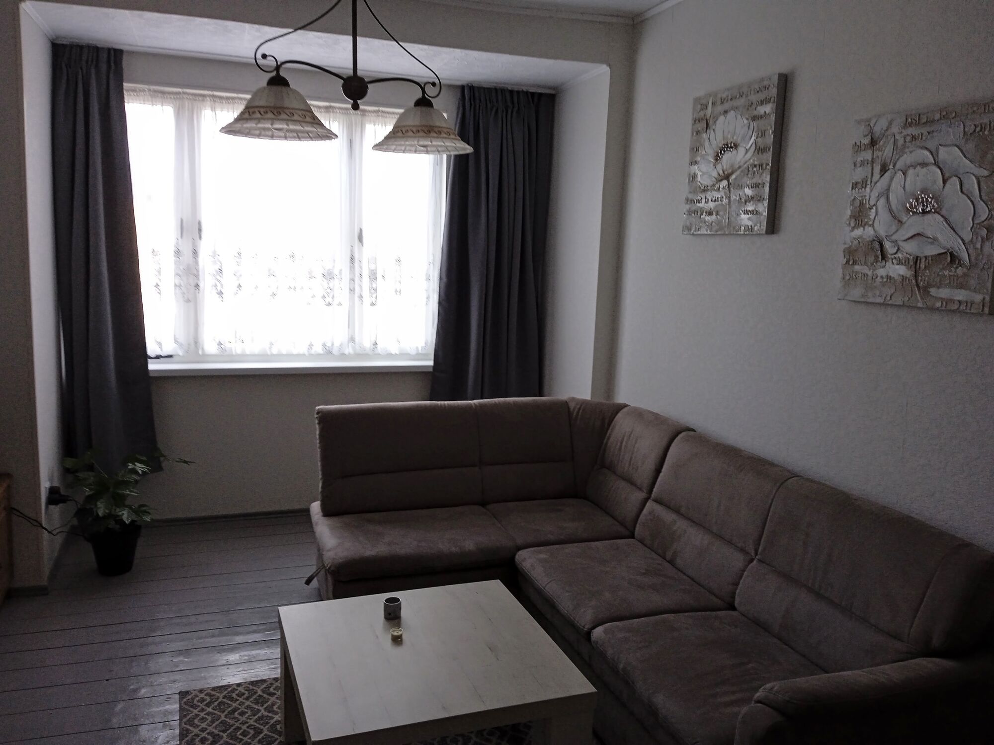 schlafcouch in wohnzimmer