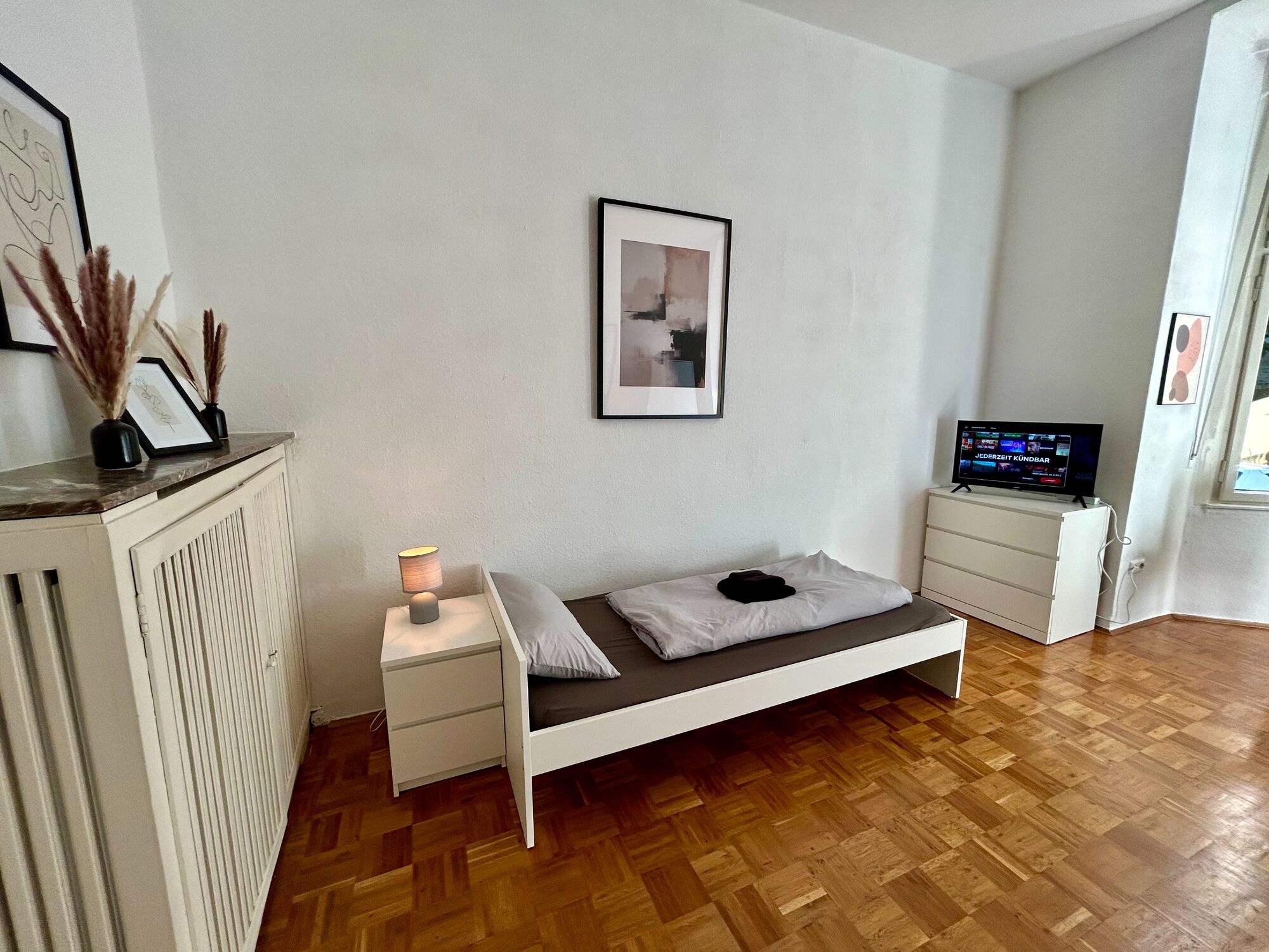 Schlafzimmer 1