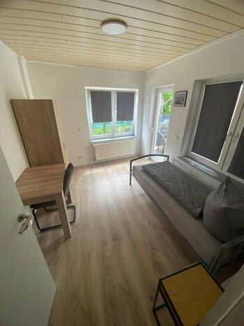 Unsere klassische Monteur-Zimmer in Bonn und Umgebung Bild 1