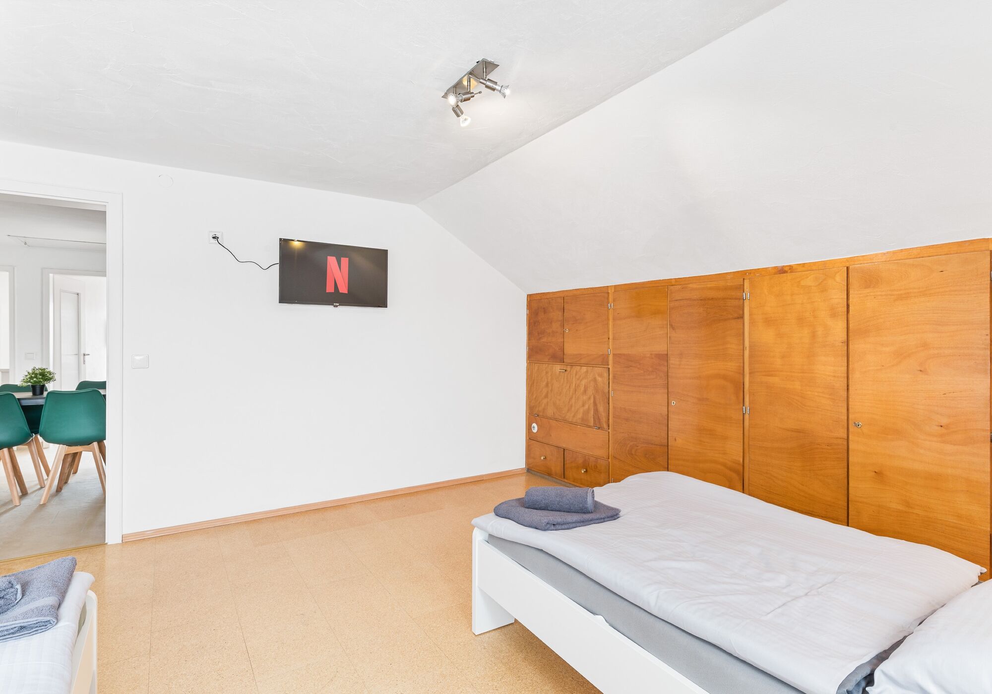 EB01 Schlafzimmer 1