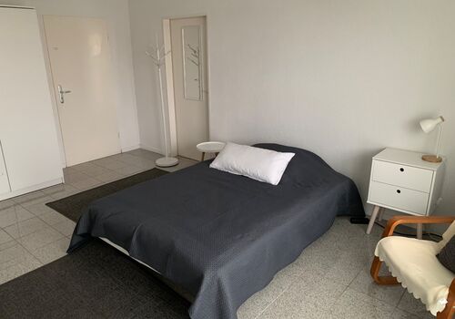 Apartment, 2 separate Schlafzimmer, große Küche Bild 3