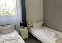 GoldStar Apartment mit eigenem Bad und Terasse Bild 6