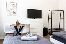 CosyHomes24 (UN01) • Balkon • TOP-Anbindung • Zentral Bild 16
