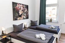 CosyHomes24 (UN01) • Balkon • TOP-Anbindung • Zentral Bild 14