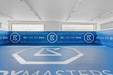 Golden Lion - Parkplatz - Sport - Messe Bild 4