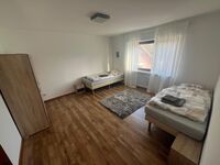 Große Monteurwohnung mit 3 Schlafzimmern, Balkon und WLAN Bild 10