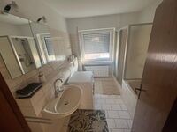 Große Monteurwohnung mit 3 Schlafzimmern, Balkon und WLAN Bild 13