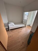 Einzelzimmer mit eigenem Bad