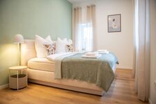 Komfortables Boxspringbet (180cm)