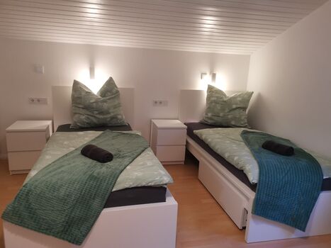 In der Natur EZ/DZ mit eigenem Bad/WC/Küche Bild 1