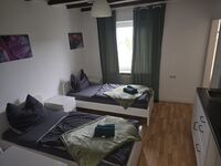 Monteurunterkunft mit Einzel- und Doppelzimmern, eigenem Bad/WC und Küch Bild 6