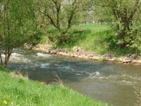 Fluss Helme vor dem Grundstück 29