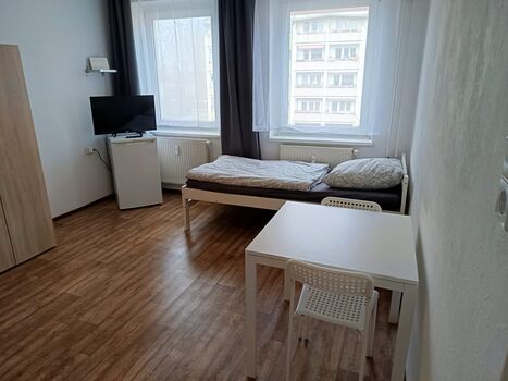 Mc.Monty Hamburg -Sie suchen? Wir finden Bild 2