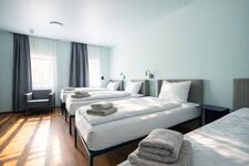 Das Schreder Hotel North Free Parking Bild 13