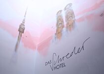 Das Schreder Hotel North Free Parking Bild 28