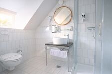 Das Schreder Hotel North Free Parking Bild 15