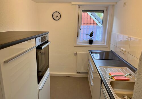 Monteurunterkunft Simmershausen Kernsaniert mit Einzelbetten Bild 4