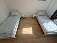 Kassel Haus | 3x Einzel- oder Doppelzimmer | Smart TV | Küche | Internet Bild 2