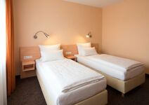 KWATERA24 24/7h Check-In - PREMIUM Monteurzimmer in HEUSENSTAMM Bild 1