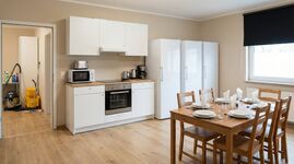 MH1 / TOMASZ-LIVING in MÜLHEIM - Großes Zimmer + WLAN Bild 4