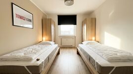 MH1 / TOMASZ-LIVING in MÜLHEIM - Großes Zimmer + WLAN Bild 1