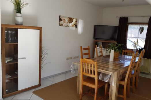 Helle Monteurunterkunft mit sehr guter Verkehrsanbindung Bild 2