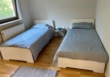 Separates Zimmer mit zwei Einzelbetten