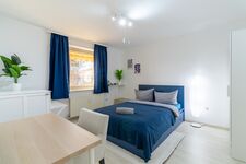 Helle, zentrale 4-Zimmer-Wohnung ca. 90 m² Bild 1