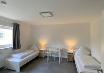 3 bis 21 Pers., 3 Apartments, 11 Schlafzimmer für Monteure Bild 15