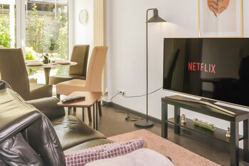 Modernes 2 Zimmer Appartement Bild 1