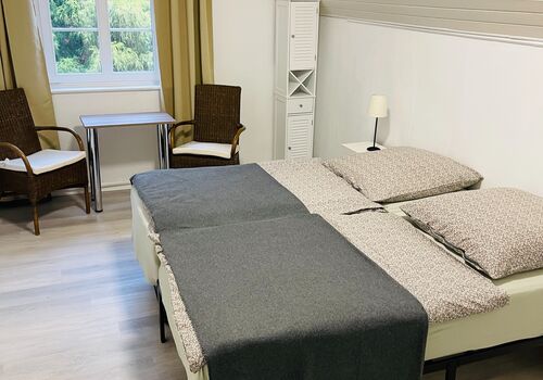 Wohnung mit 4 Gästezimmer Bild 2