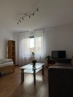 Monteurwohnung und Ferienwohnung Pinell Bild 1