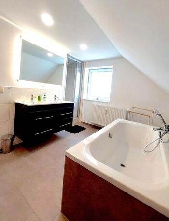 4 Einzelzimmer/ 1 Doppelzimmer/ Grillplatz Bild 5