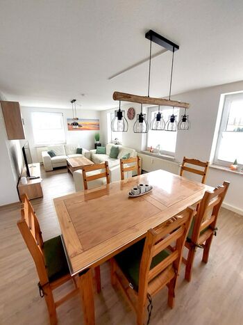 4 Einzelzimmer/ 1 Doppelzimmer/ Grillplatz Bild 2