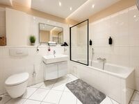 APPEN Badezimmer mit Badewanne