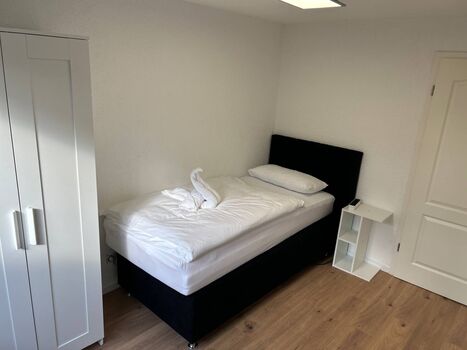 Ferienhaus mit Parkplatz, Terrasse und Stadtnähe Zdjęcie 3