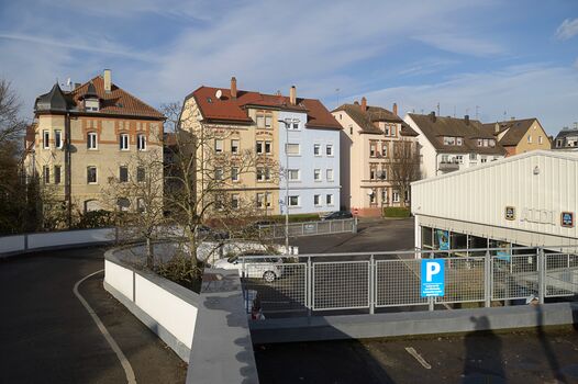 Wohnung direkt neben Aldi