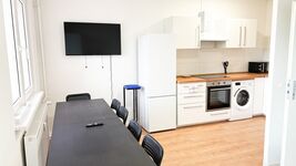 Gemütliche Wohnung mit Terrasse, WLAN, Küche, etc Bild 1