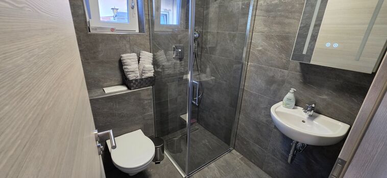 Herzo-Apartment-Ferienwohnung-Airbnb Picture 3