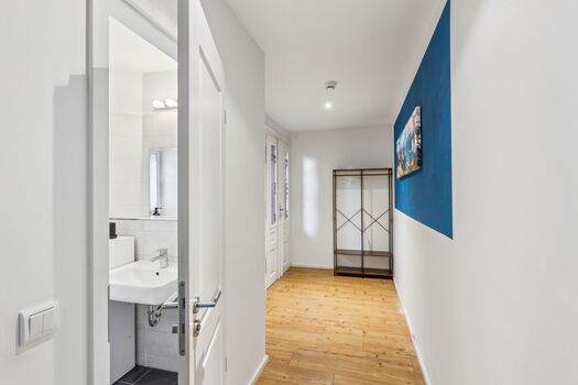 Erholsame Wohnung mit Balkon, Einbauküche und Stellplatz Bild 5