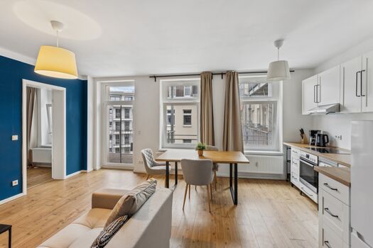 Erholsame Wohnung mit Balkon, Einbauküche und Stellplatz Bild 4