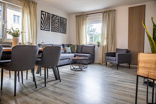 EasyStayII – Premium Monteur- und Ferienwohnung in Krefeld 6Per. Bild 5