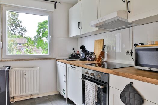 EasyStayII – Premium Monteur- und Ferienwohnung in Krefeld 6Per. Bild 3