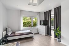 EasyApartments24 - Eigene Küche & Badezimmer! Bild 8