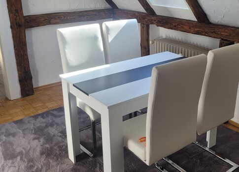 Idyllische Dachwohnung in zentraler Lage nähe Augsburg Bild 3