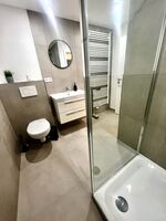 Apartment 4 Bathroom