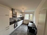 Modern möblierte Wohnung direkte Anbindung nach Frankfurt Bild 1