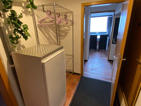 Gesamte Wohnung 1.620 Eur p.M.(13,50 E/Pers./4 Pers./langf.) Bild 4